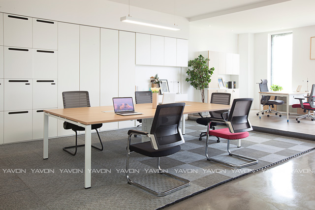 雅風(fēng)辦公家具展廳四樓現(xiàn)代簡約會(huì)議桌